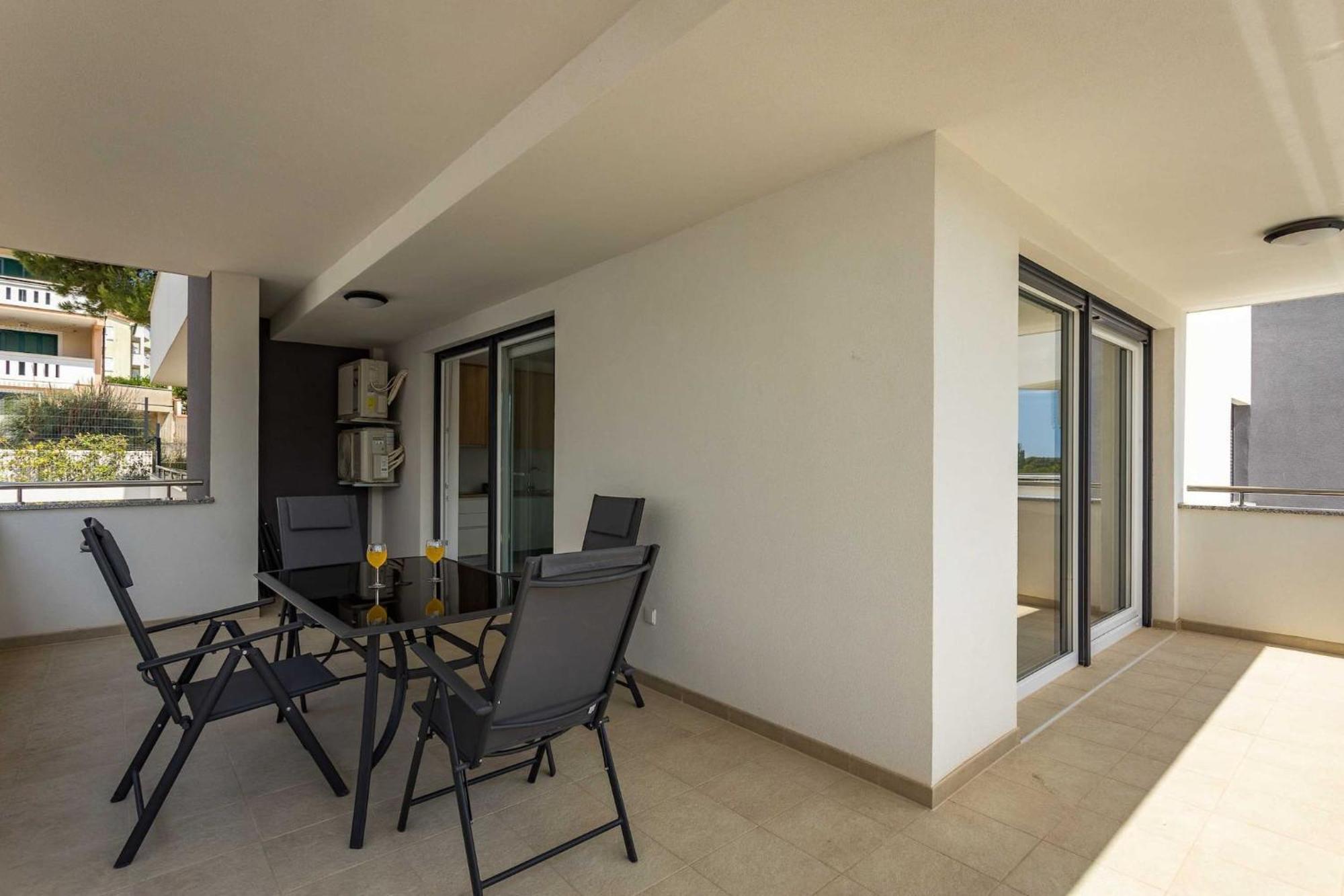 Apartments At Villa Frida Premantura Esterno foto